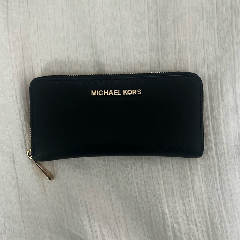 Black Michael Kors wallet
